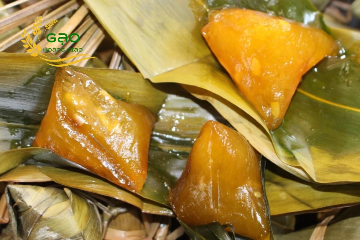 Bánh ú tro có nhân