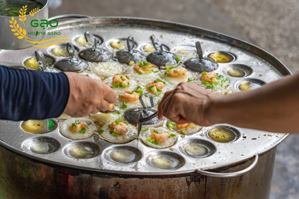 Đổ bánh khọt