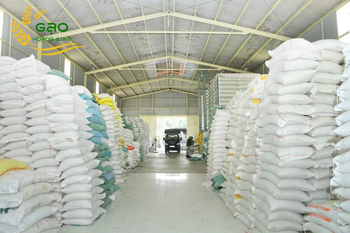 Kho gạo Hoàng Giao
