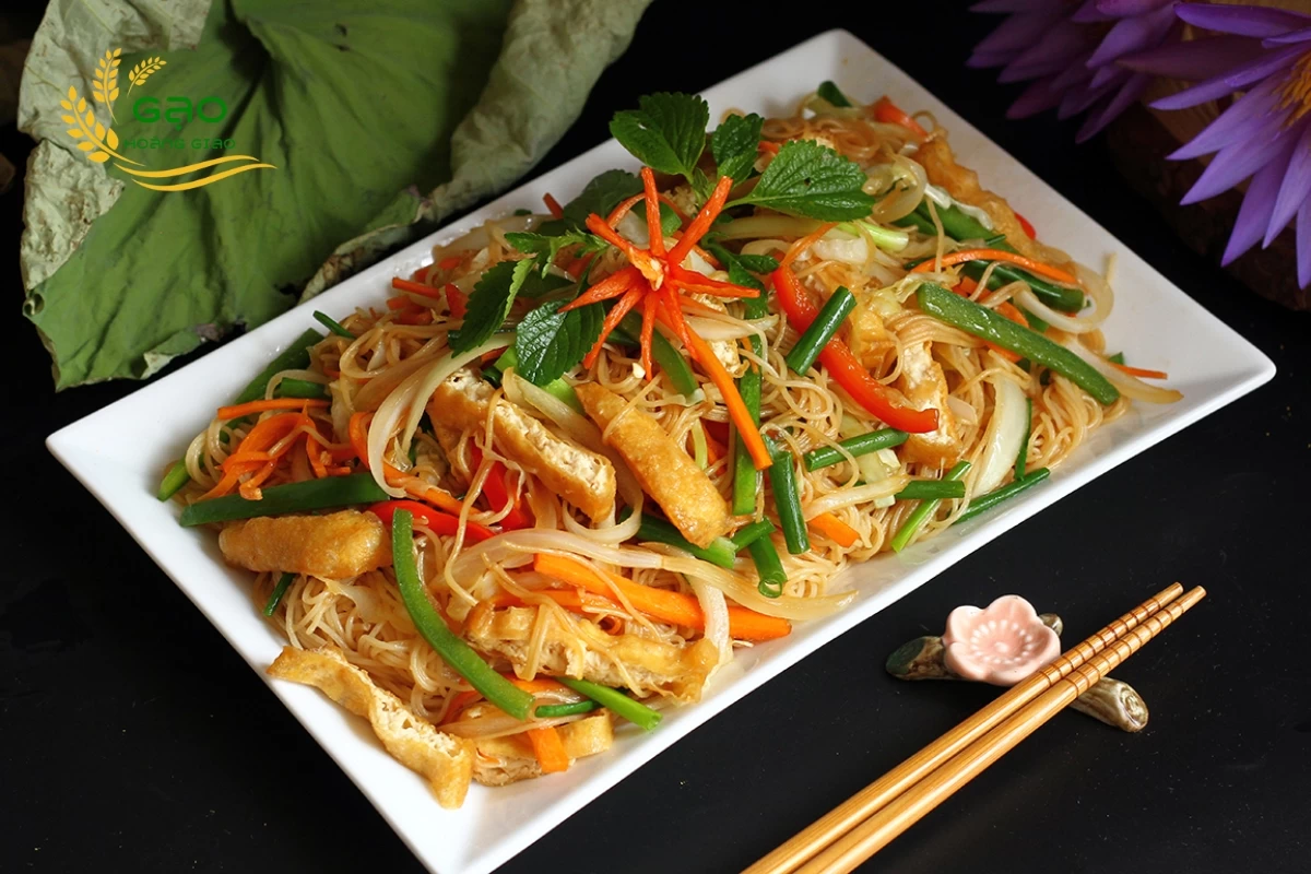 Món bún xào chay