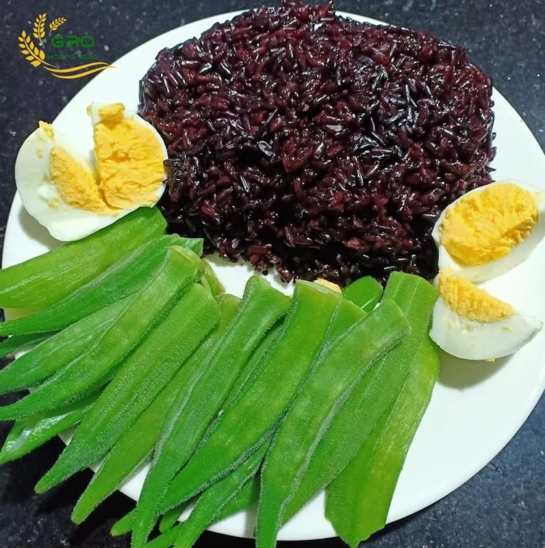 Bữa cơm gạo lứt cho người muốn giảm cân
