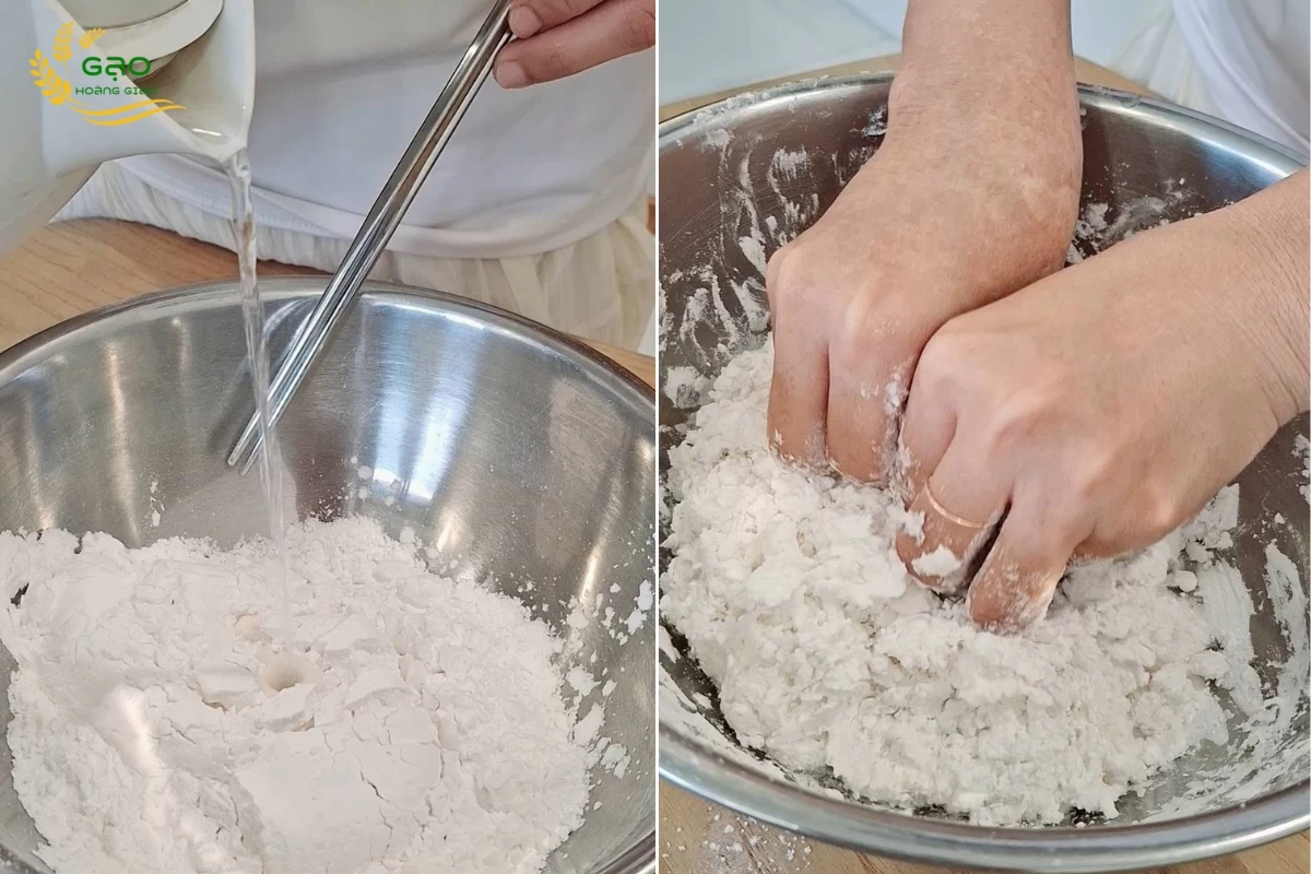 Đổ nước sôi từ từ vào hỗn hợp bột